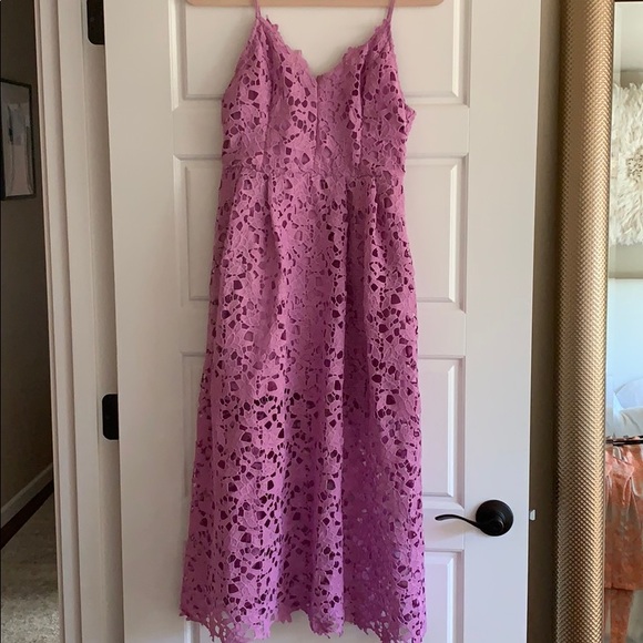 ASTR Lace Midi dress light orchid 🌸 - Picture 6 of 9